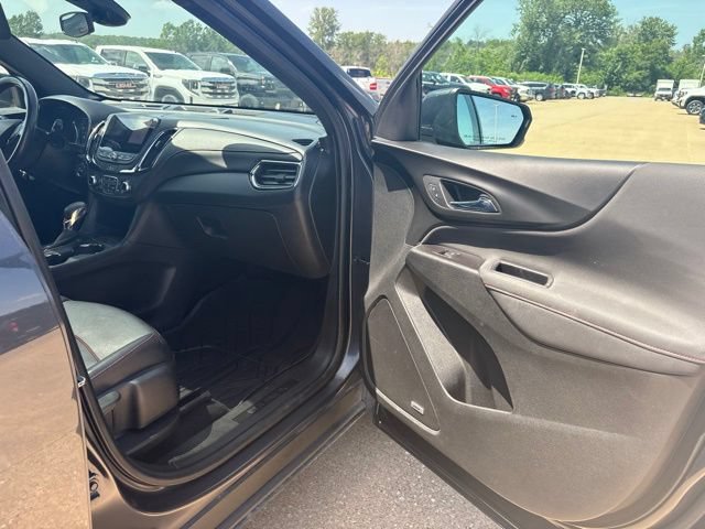 Used 2022 Chevrolet Equinox RS w/ RS Leather Package AWD/4WD image 44