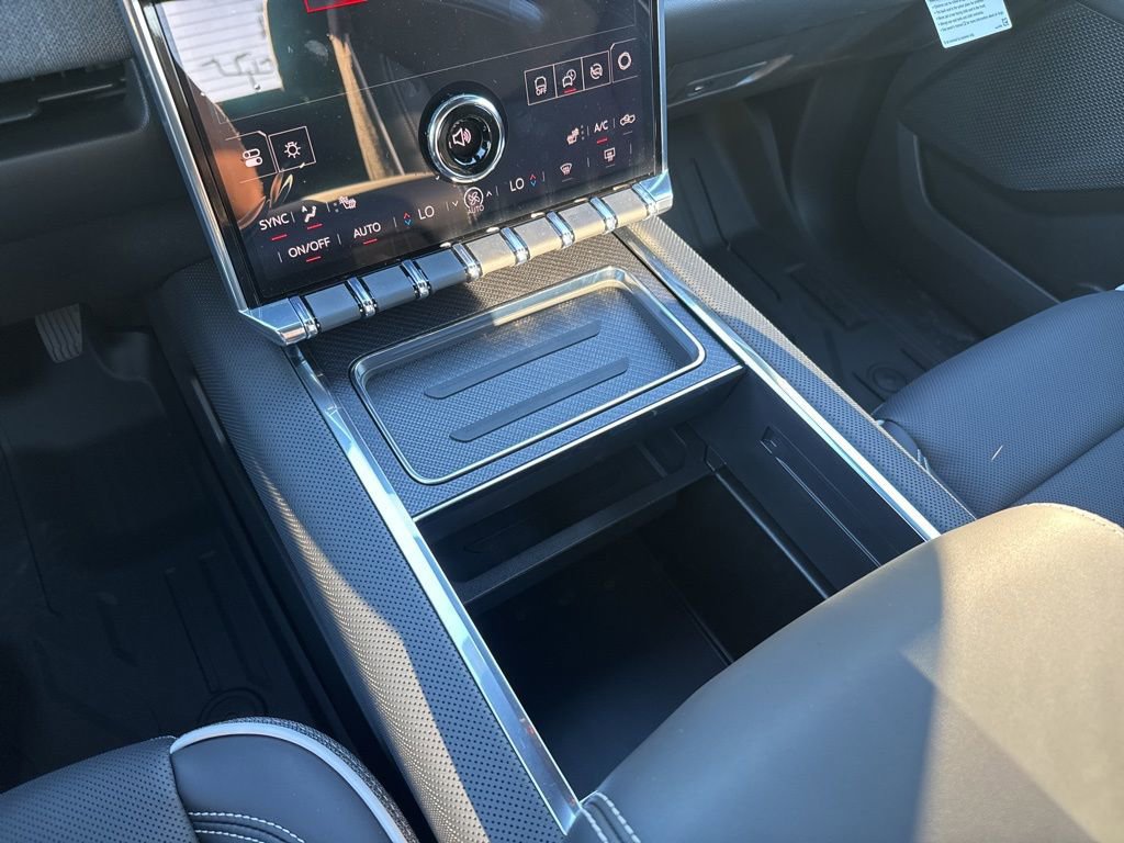 New 2026 GMC Sierra EV Elevation w/ LPO, Elevation Dark Package AWD/4WD image 31