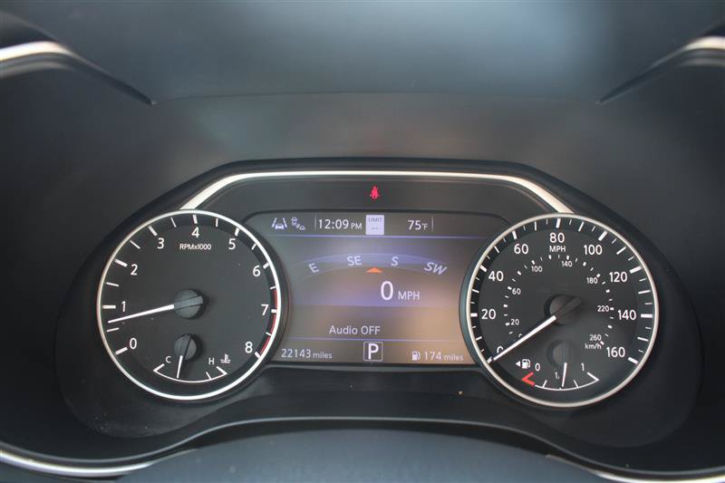 Used 2023 Nissan Maxima SR w/ Sport Mat Group FWD image 19