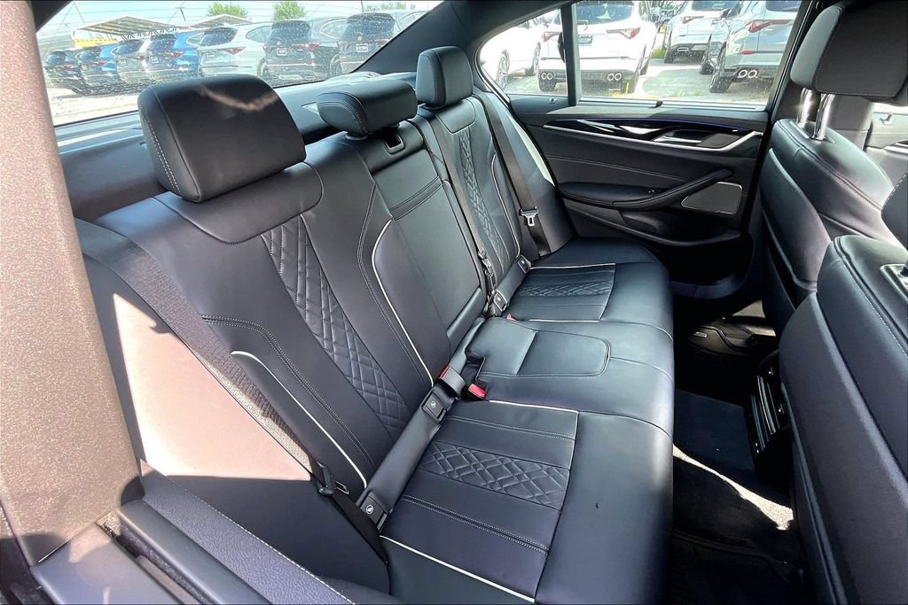 Used 2023 BMW M550i xDrive w/ Executive Package AWD/4WD image 37