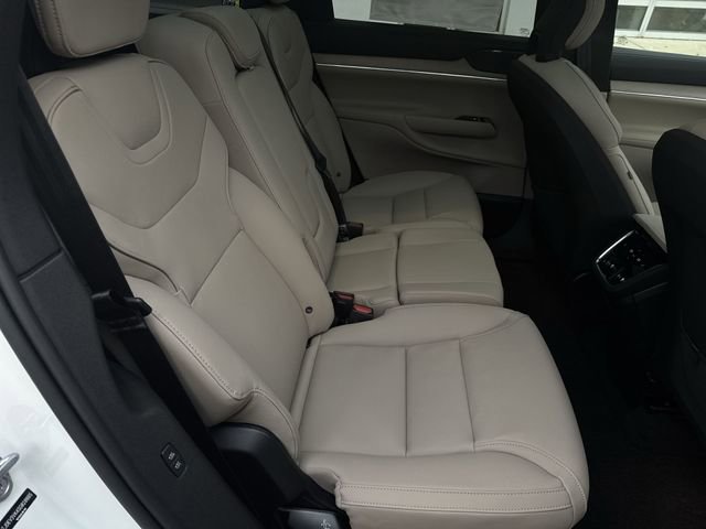 New 2025 Volvo EX90 Plus image 28