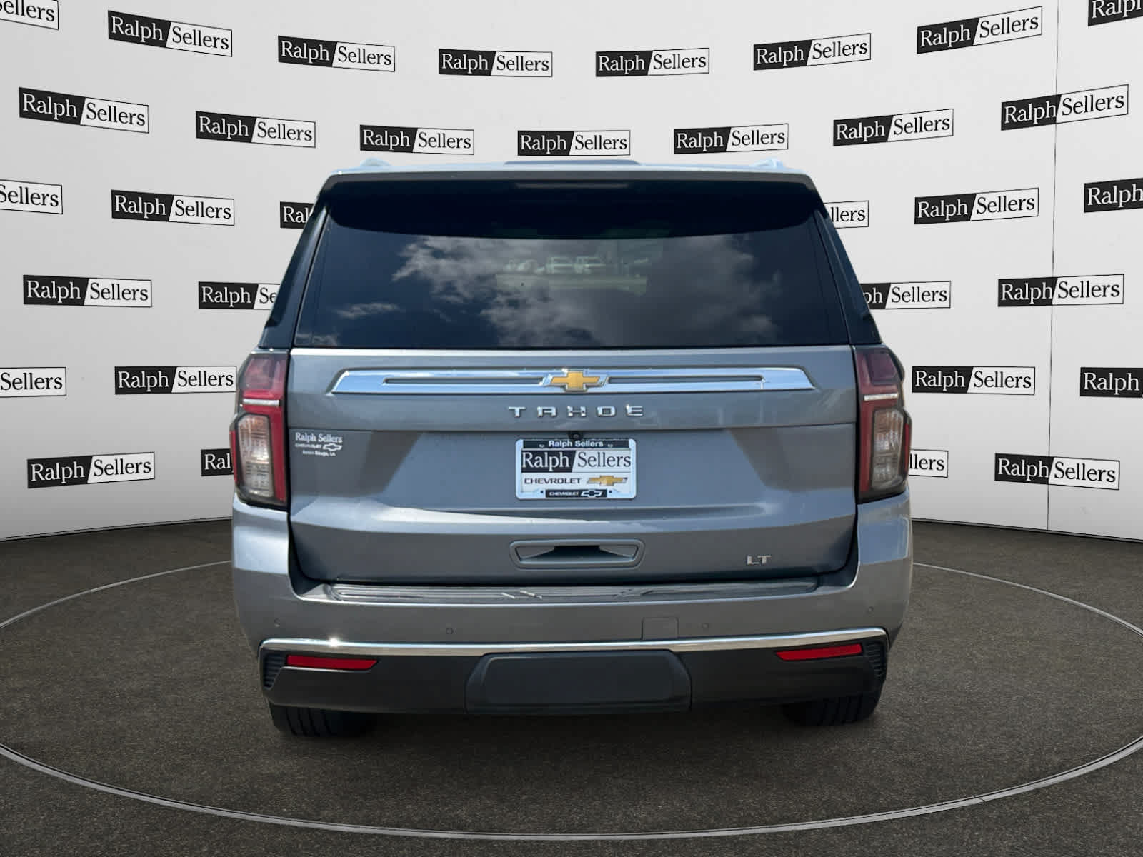 Used 2021 Chevrolet Tahoe LT w/ Luxury Package RWD image 5