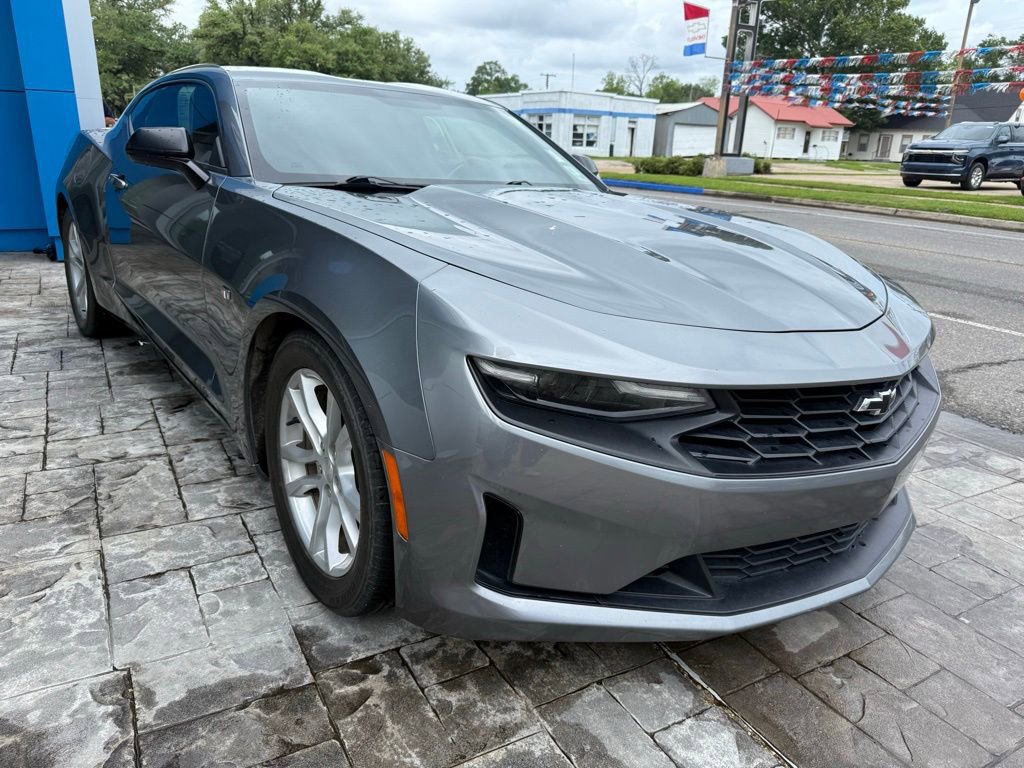 Used 2021 Chevrolet Camaro LS RWD image 5