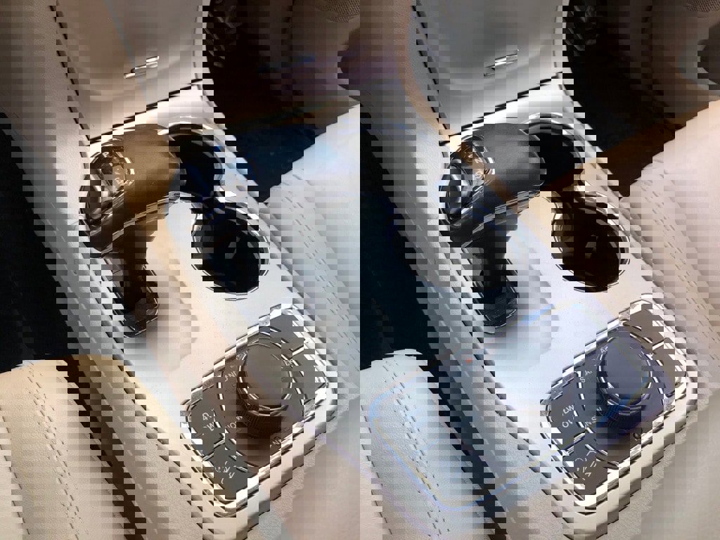 Used 2015 Jeep Grand Cherokee Limited image 27