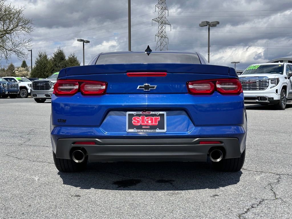 Certified 2021 Chevrolet Camaro LT RWD image 9
