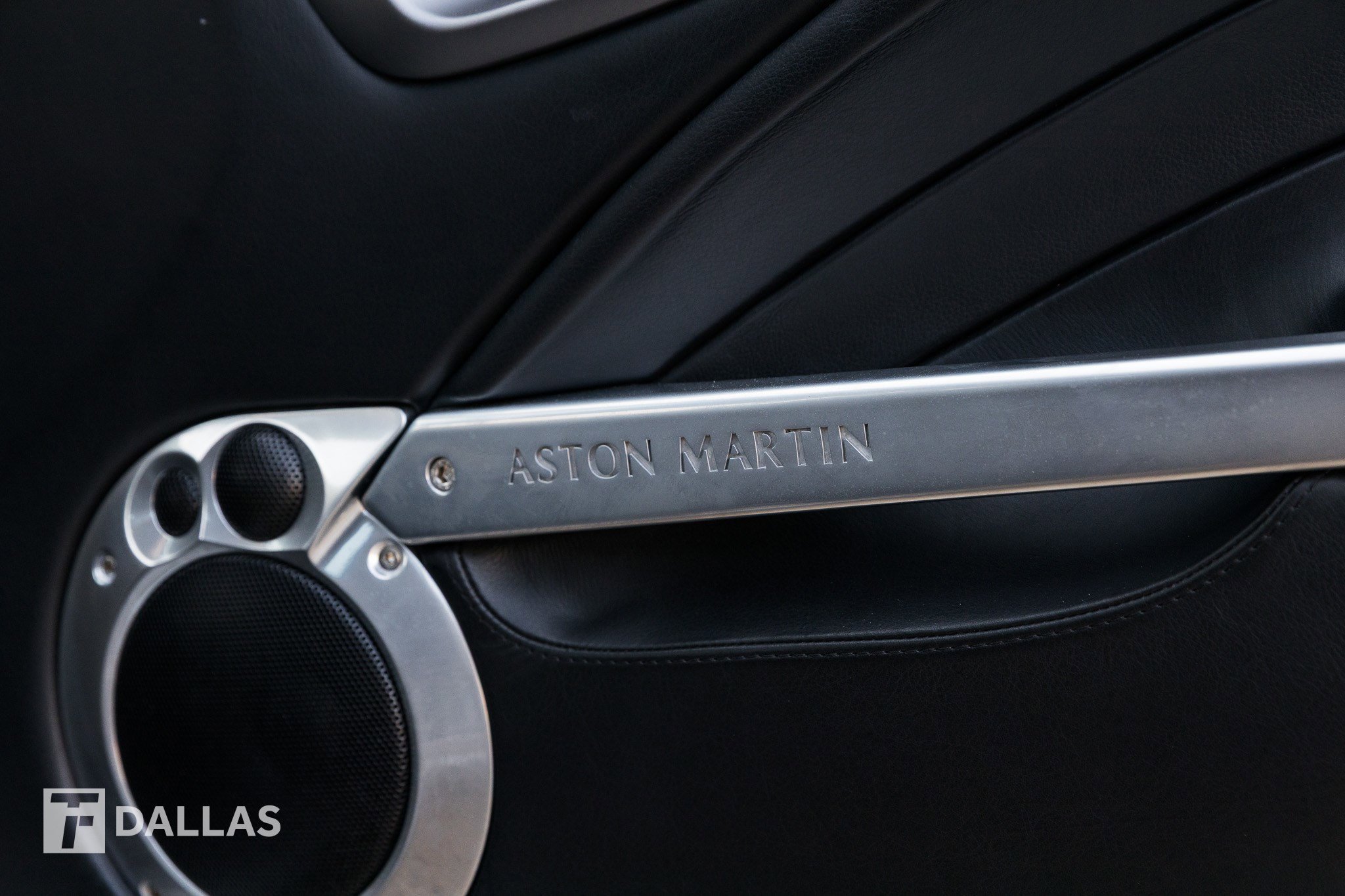 Used 2005 Aston Martin Vanquish S image 32