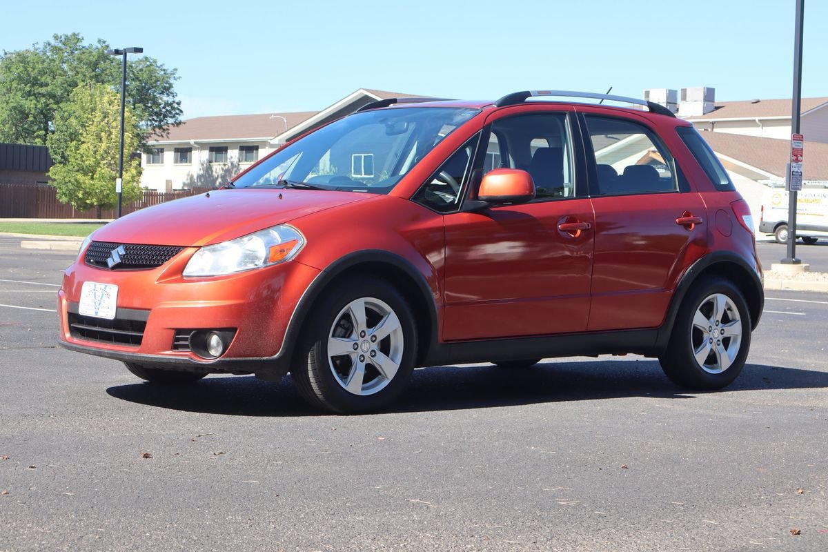 Used 2010 Suzuki SX4 Touring AWD/4WD image 11