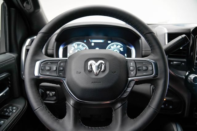 Used 2025 RAM 2500 Laramie AWD/4WD image 18