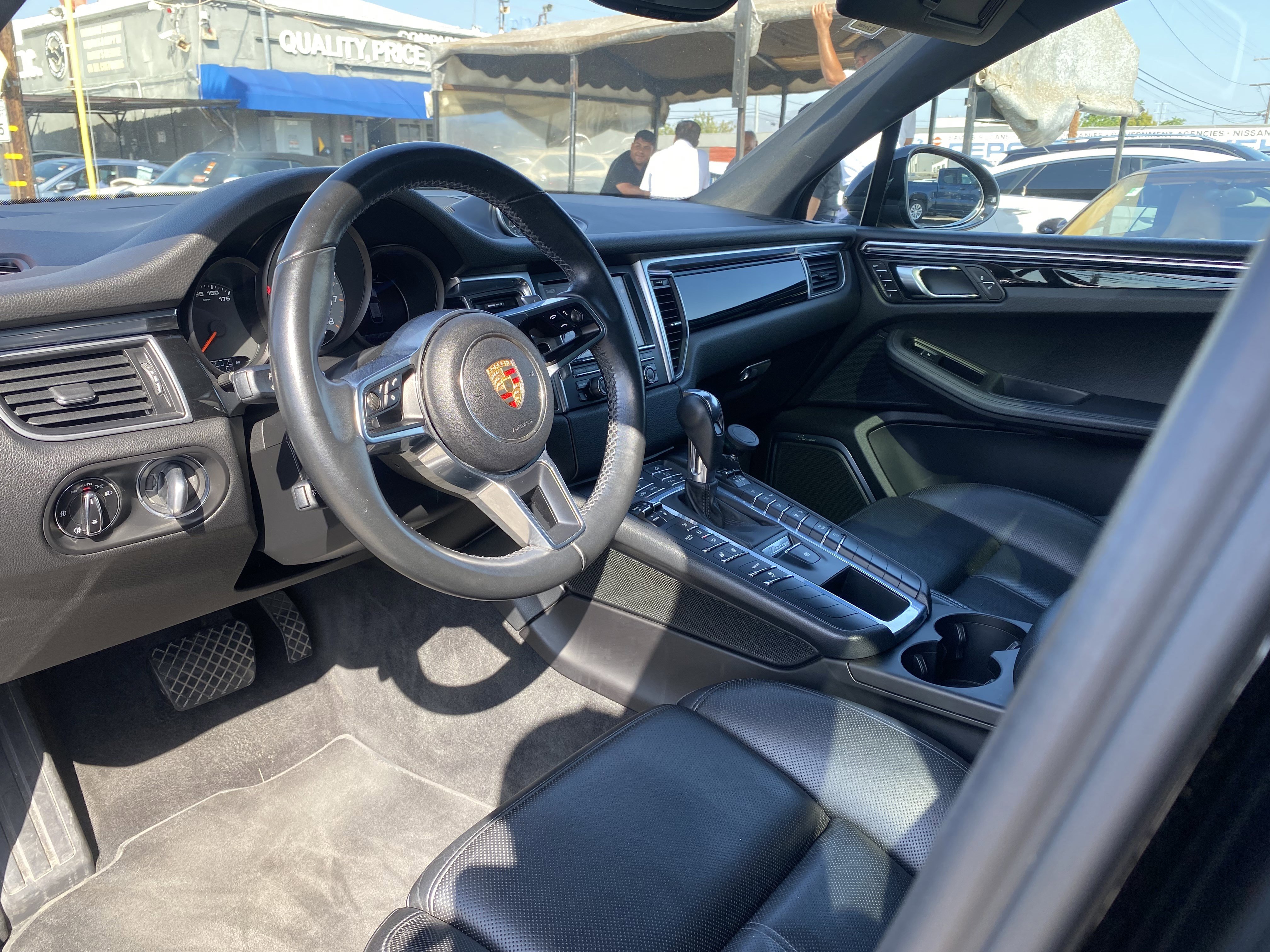Used 2015 Porsche Macan S w/ Premium Package Plus AWD/4WD image 17