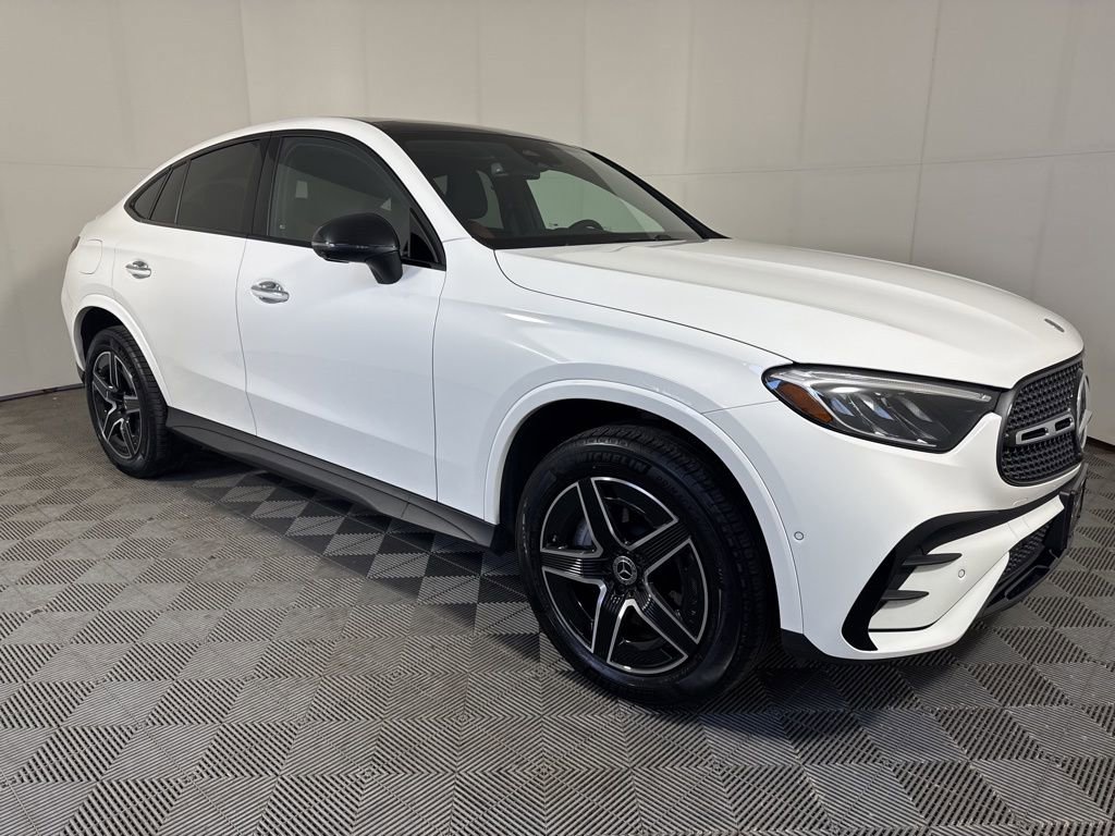 Certified 2025 Mercedes-Benz GLC 300 4MATIC image 10