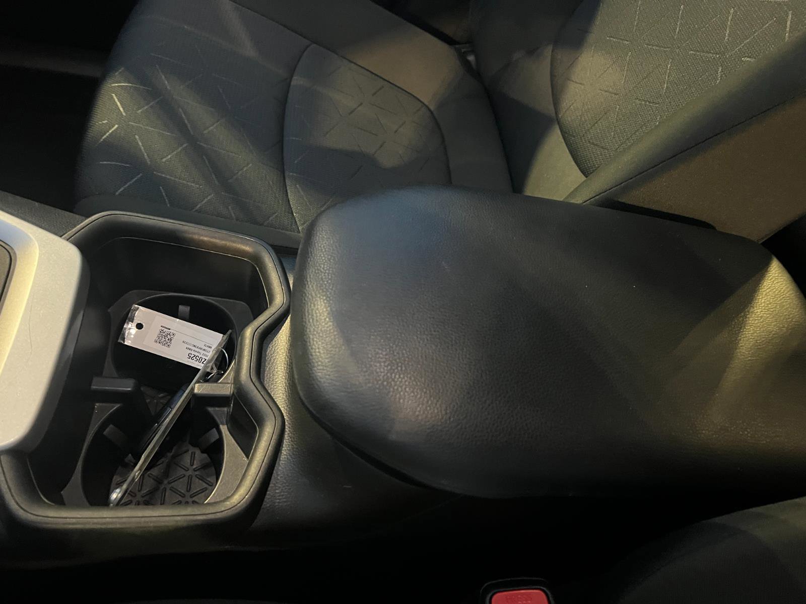 Certified 2022 Toyota RAV4 XLE image 30