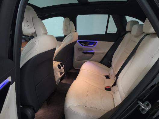 Used 2024 Mercedes-Benz GLC 300 4MATIC image 12