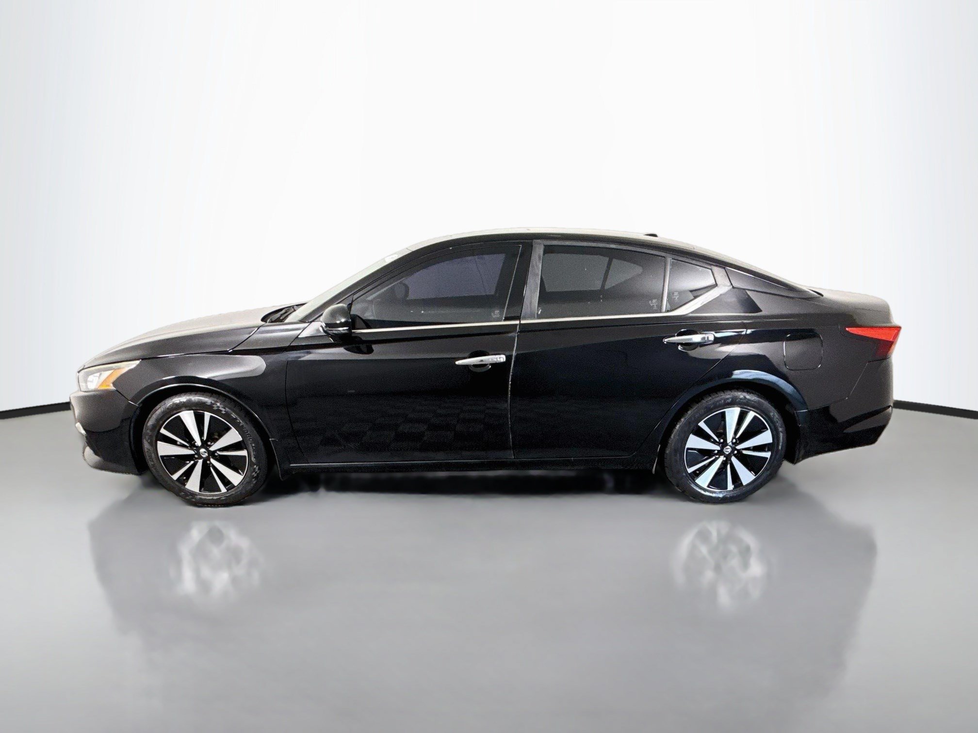 Used 2019 Nissan Altima 2.5 SV FWD image 6