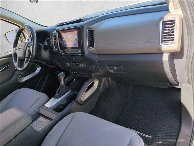 Used 2023 Nissan Frontier SV w/ SV Convenience Package RWD image 20