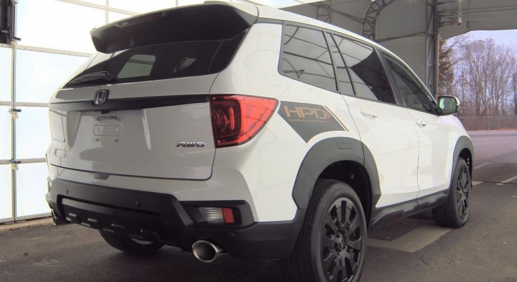 Used 2023 Honda Passport EX-L image 5