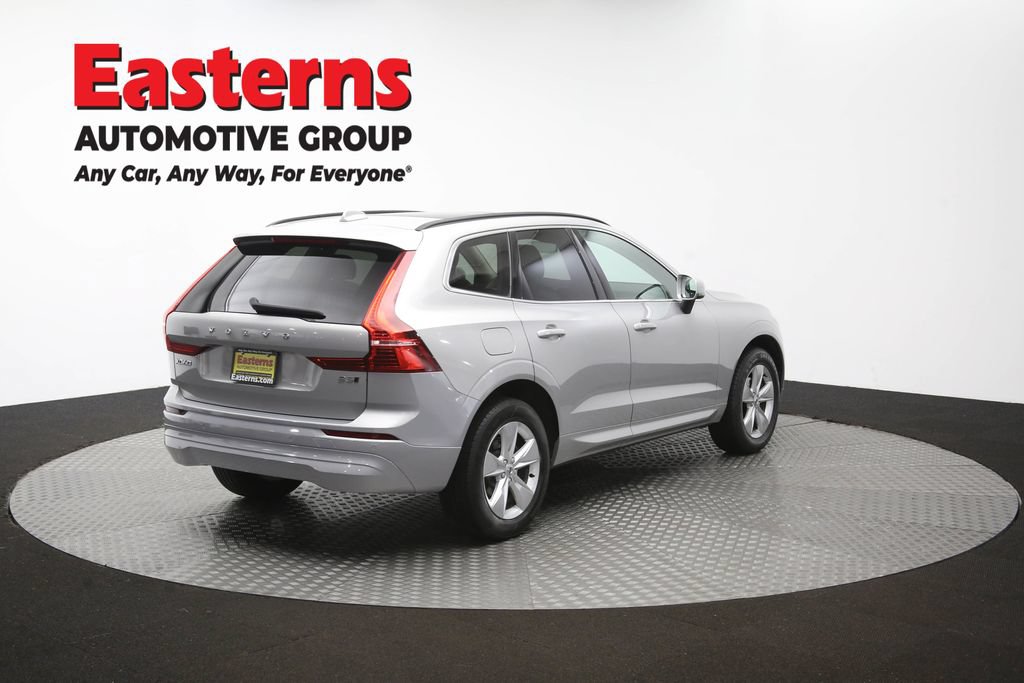 Used 2022 Volvo XC60 B5 Momentum AWD/4WD image 44
