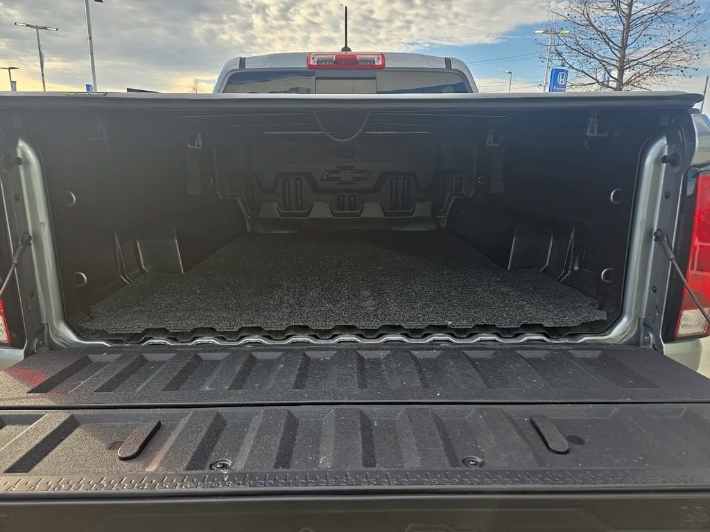 Used 2024 Chevrolet Colorado LT w/ LT Convenience Package image 31