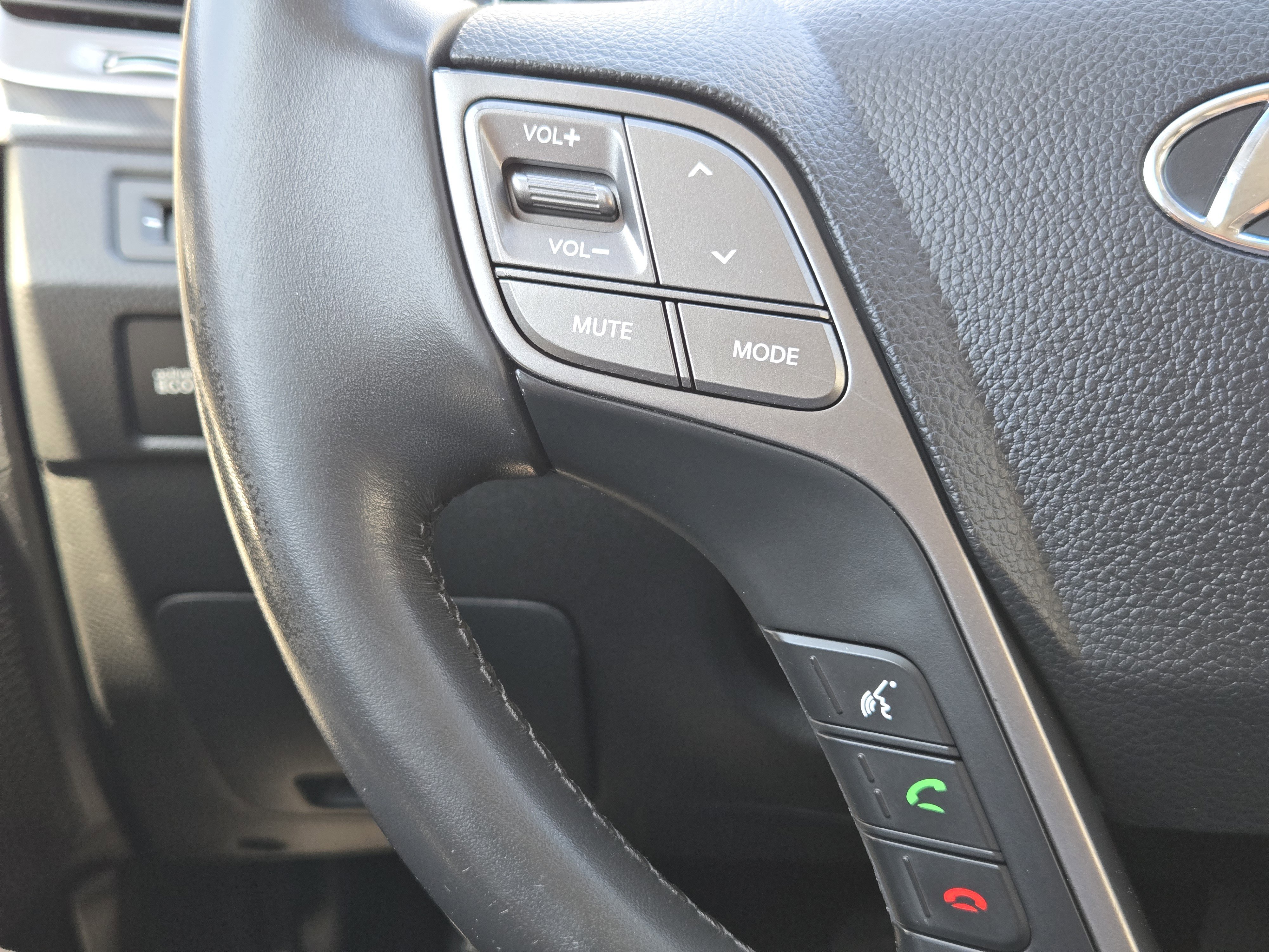 Used 2016 Hyundai Santa Fe SE w/ Option Group 02 image 28