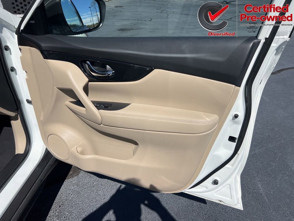 Used 2020 Nissan Rogue SL image 26