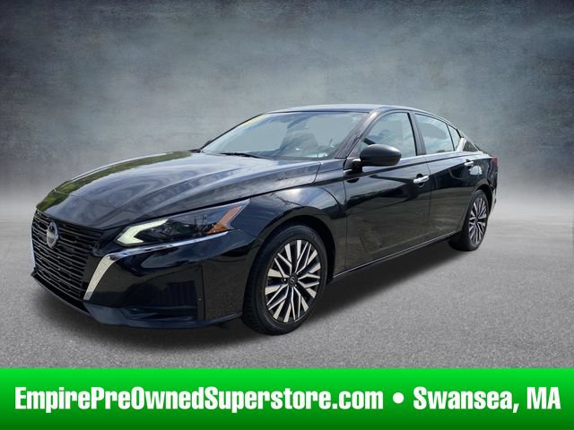 Used 2024 Nissan Altima 2.5 SV FWD image 1