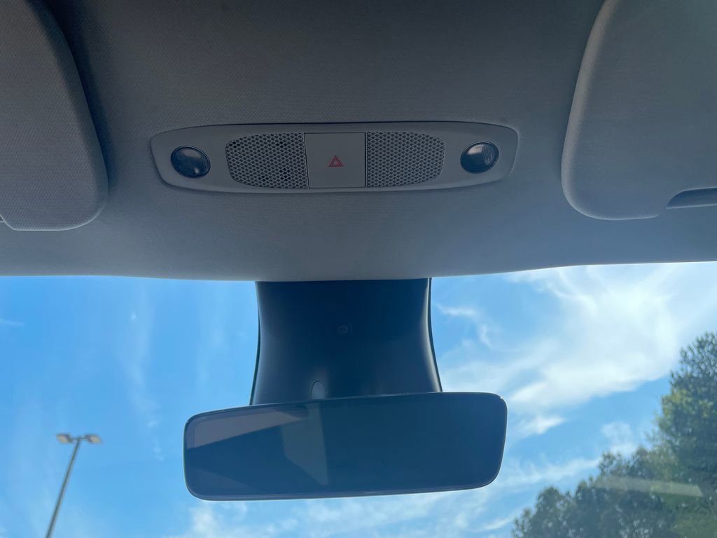 Used 2023 Tesla Model Y Performance AWD/4WD image 19