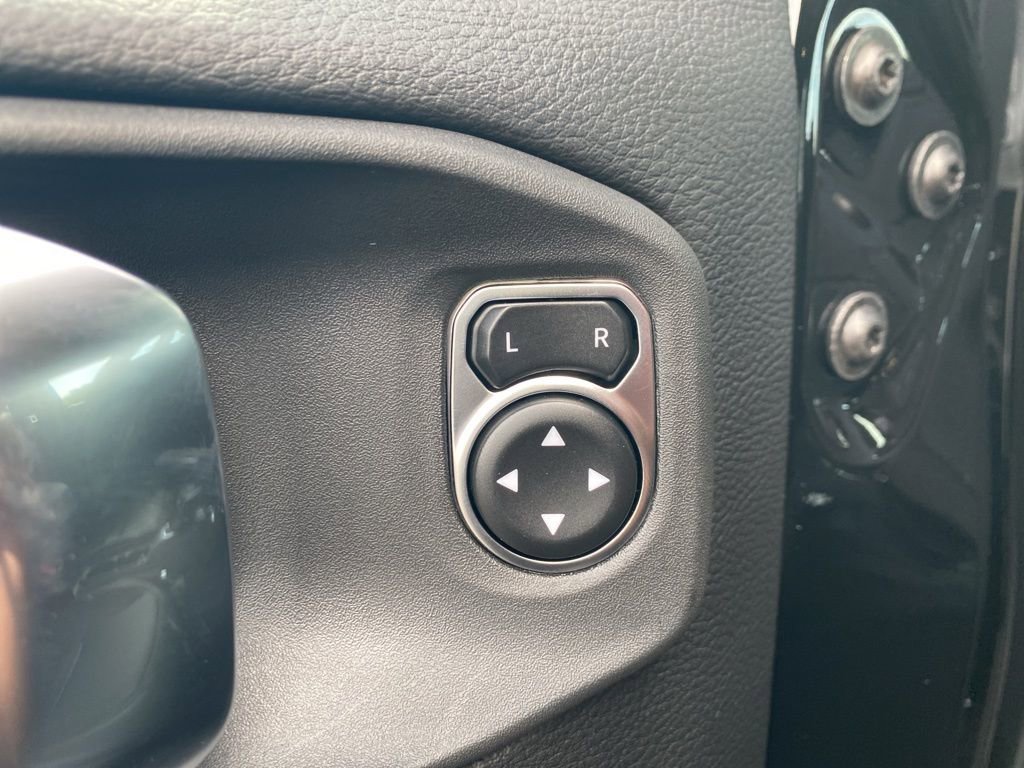 Used 2025 Jeep Gladiator High Tide image 10