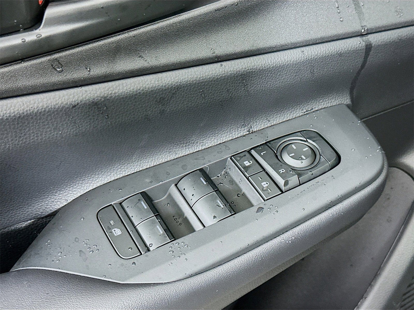 New 2026 Toyota Prius Plug-In Hybrid image 18