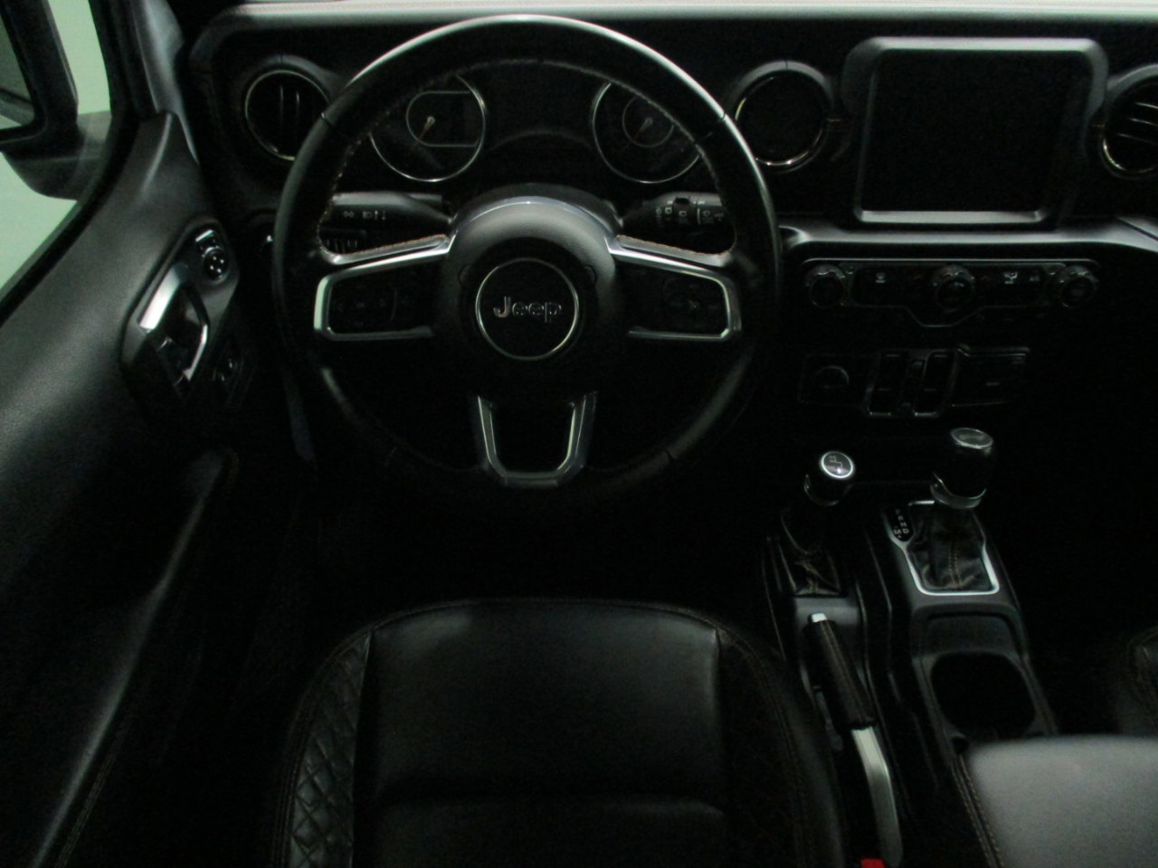 Used 2022 Jeep Wrangler Unlimited Sahara image 14