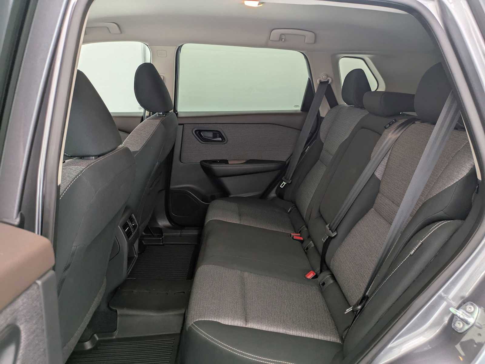 Used 2021 Nissan Rogue S AWD/4WD image 19