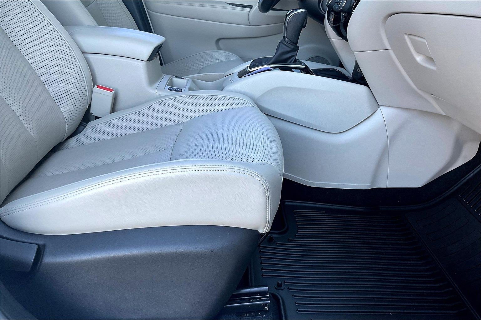 Used 2022 Nissan Rogue Sport SL image 20