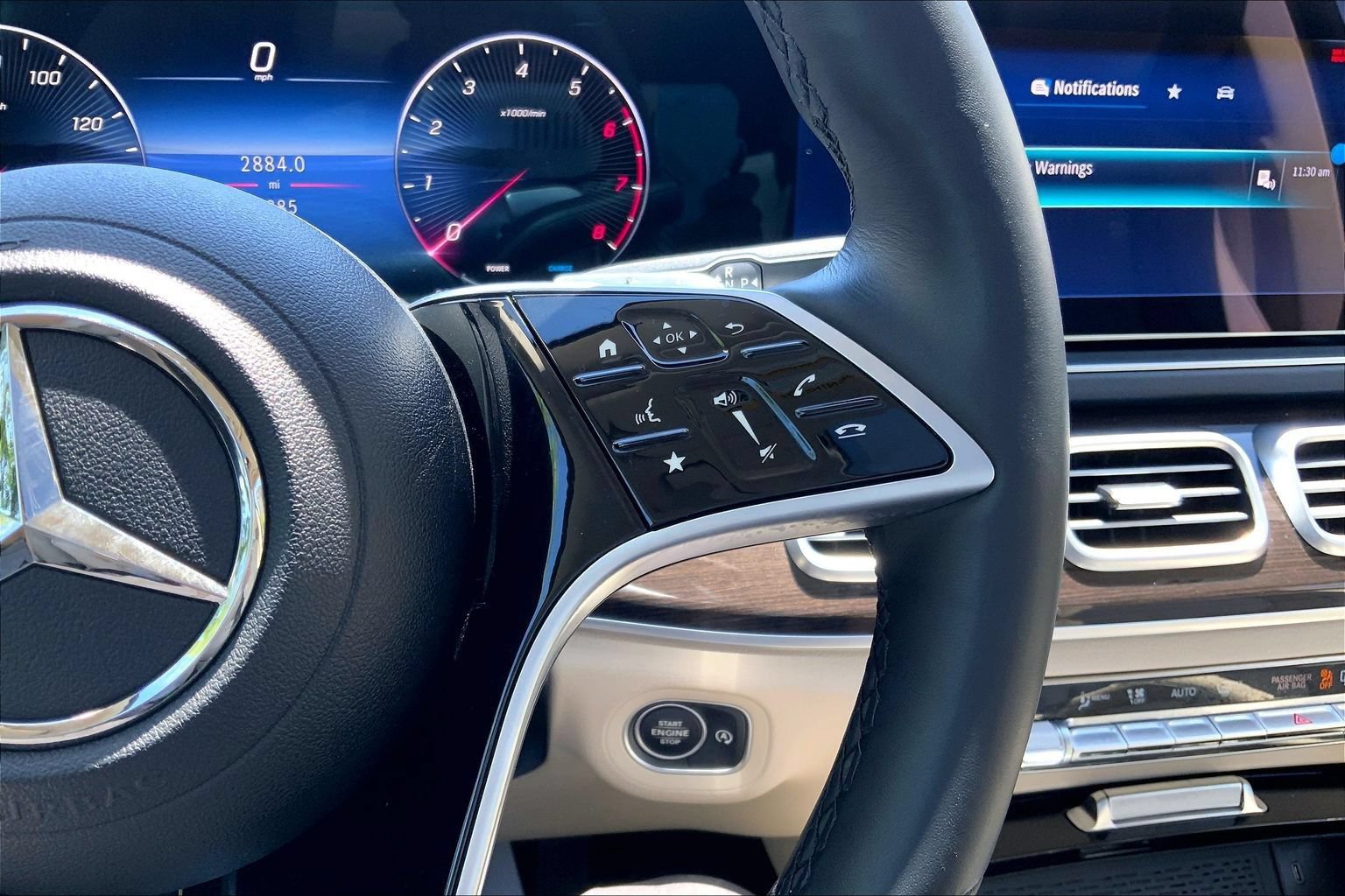 Used 2025 Mercedes-Benz GLS 450 4MATIC image 24