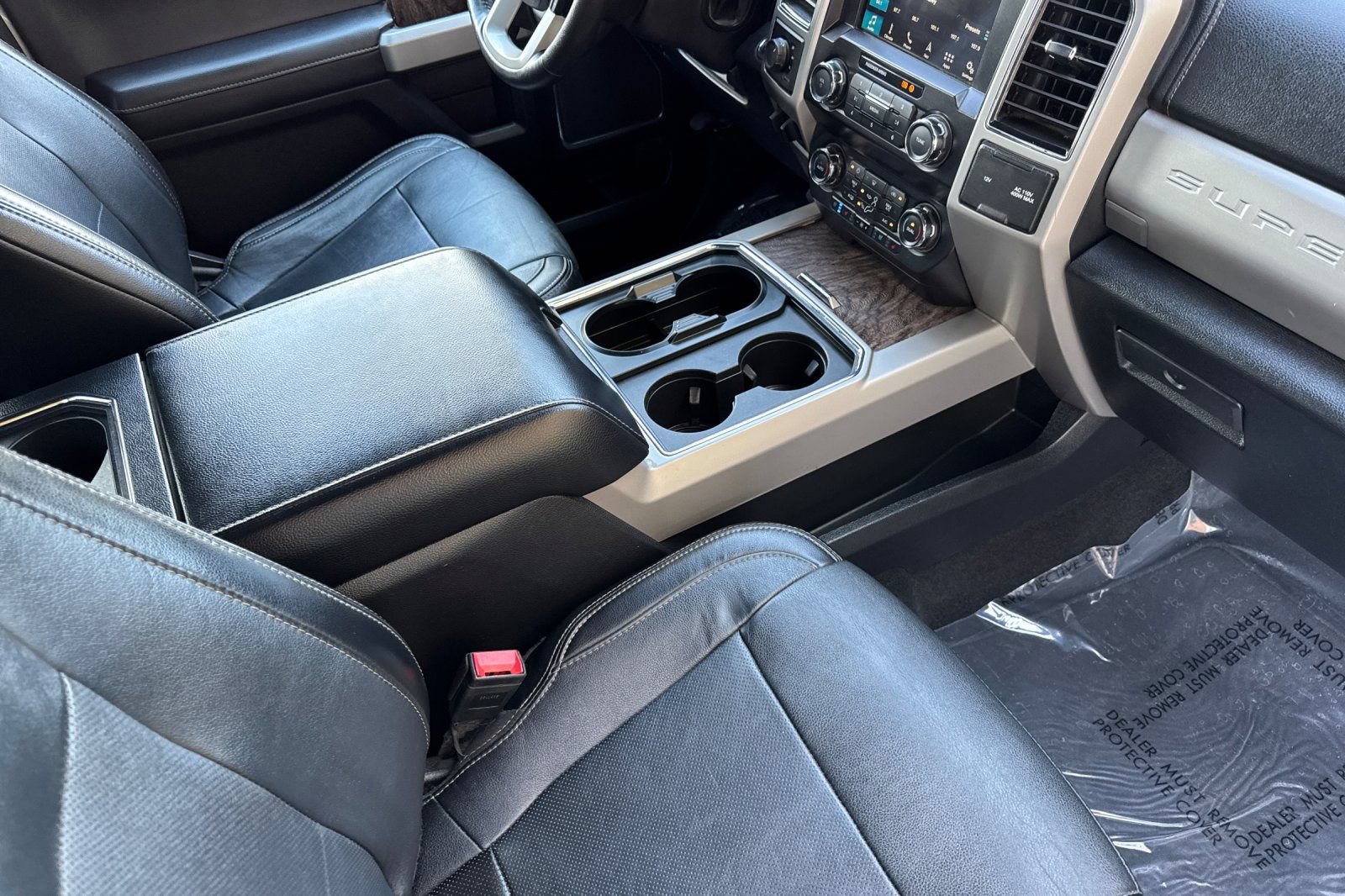 Used 2019 Ford F250 Lariat w/ Lariat Ultimate Package AWD/4WD image 16
