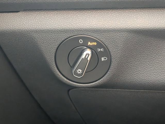 Certified 2024 Volkswagen Jetta SE FWD image 30