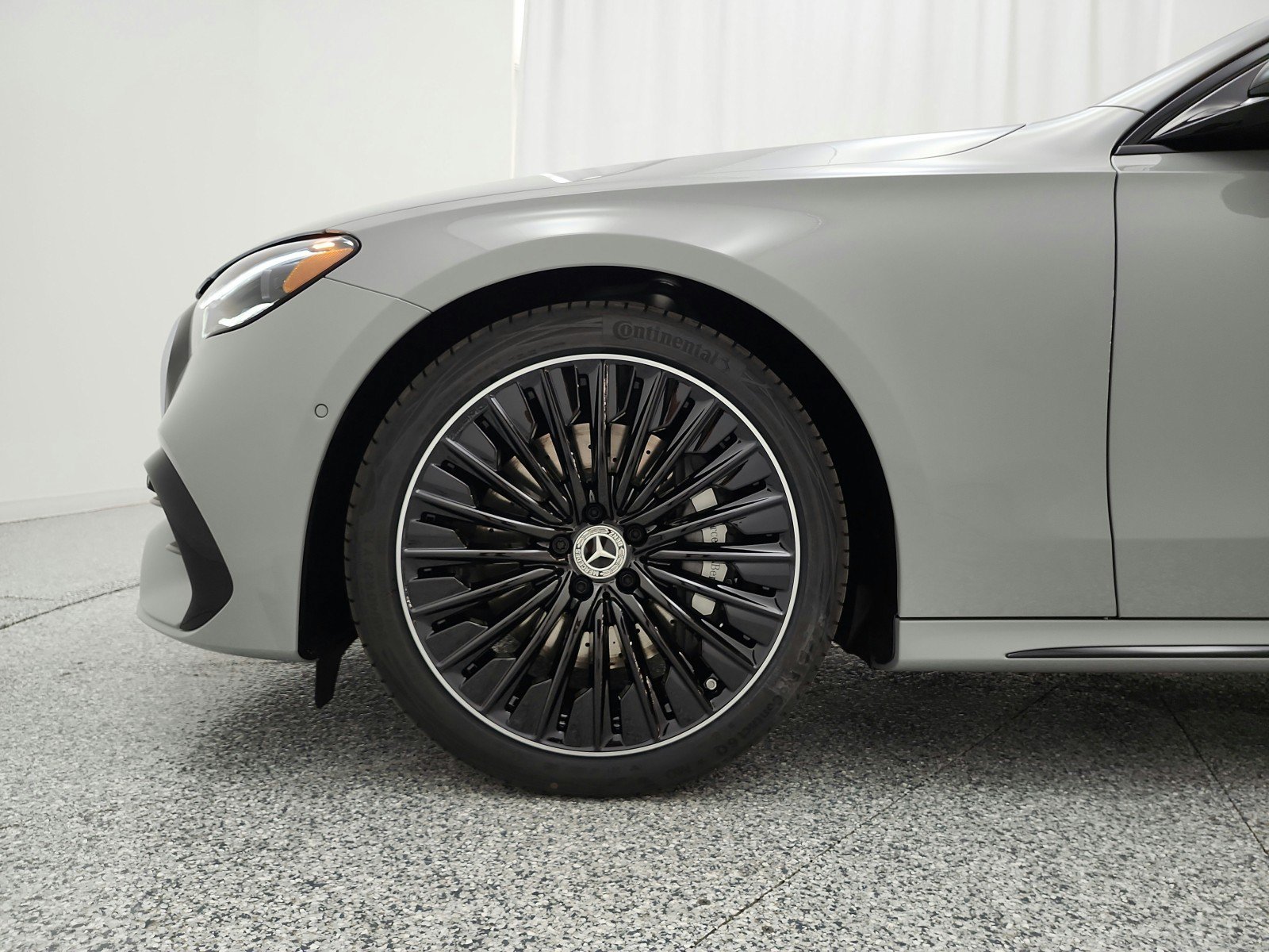 New 2027 Mercedes-Benz E 450 4MATIC Sedan image 13