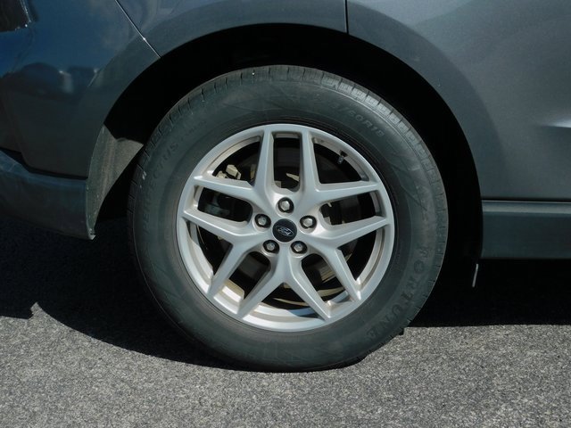 Used 2023 Ford Edge SEL image 11