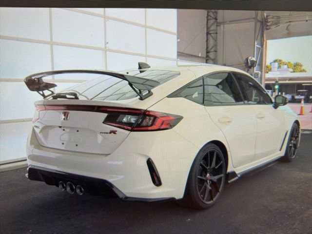 Used 2024 Honda Civic Type R image 4