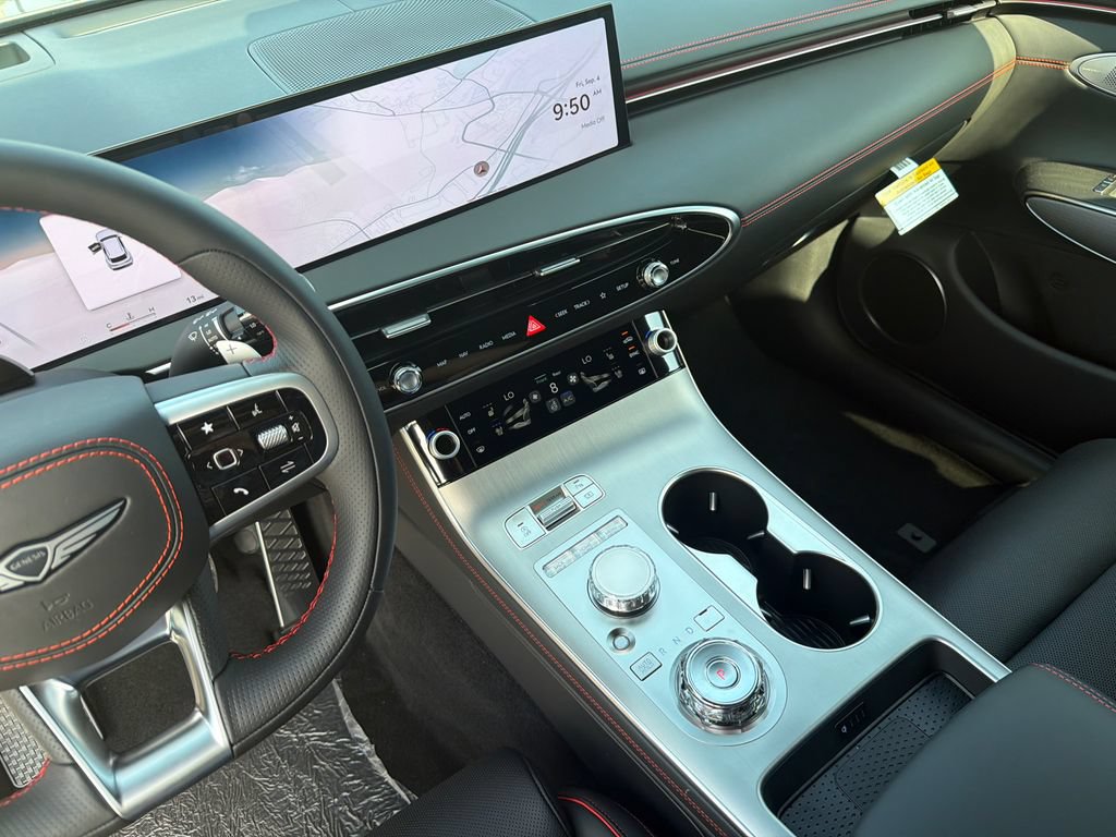 New 2027 Genesis GV70 2.5T Sport Prestige AWD/4WD image 31