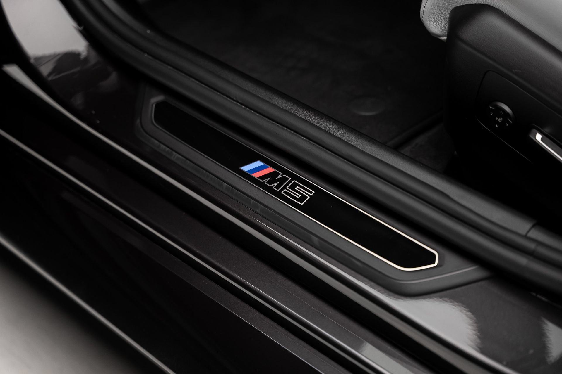 Used 2027 BMW M5 Touring AWD/4WD image 59