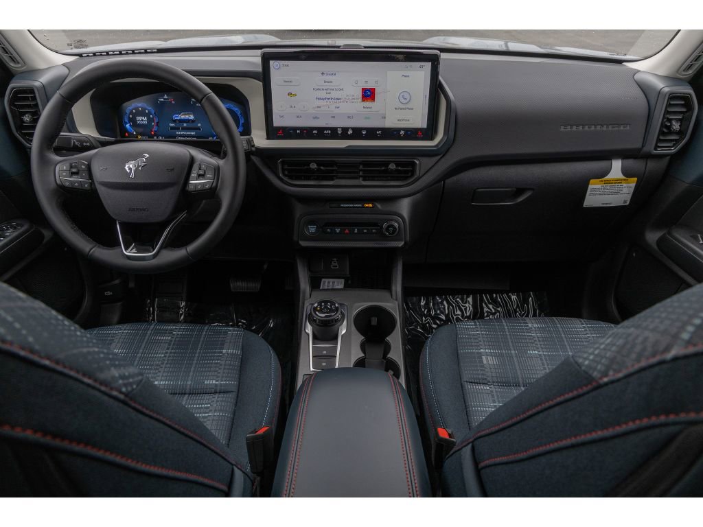 Used 2025 Ford Bronco Sport Heritage w/ Convenience Package image 12