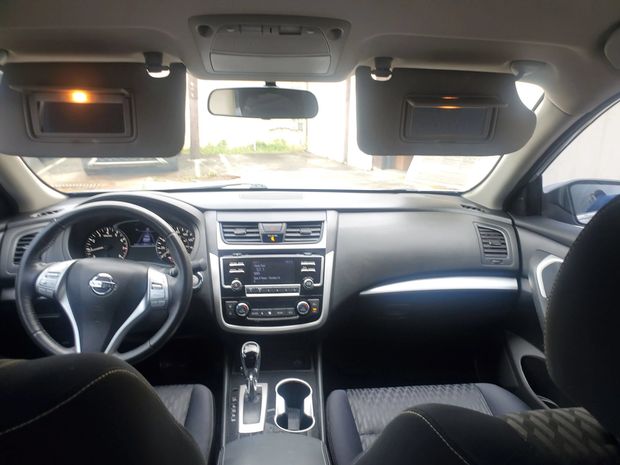 Used 2018 Nissan Altima 2.5 SV FWD image 32