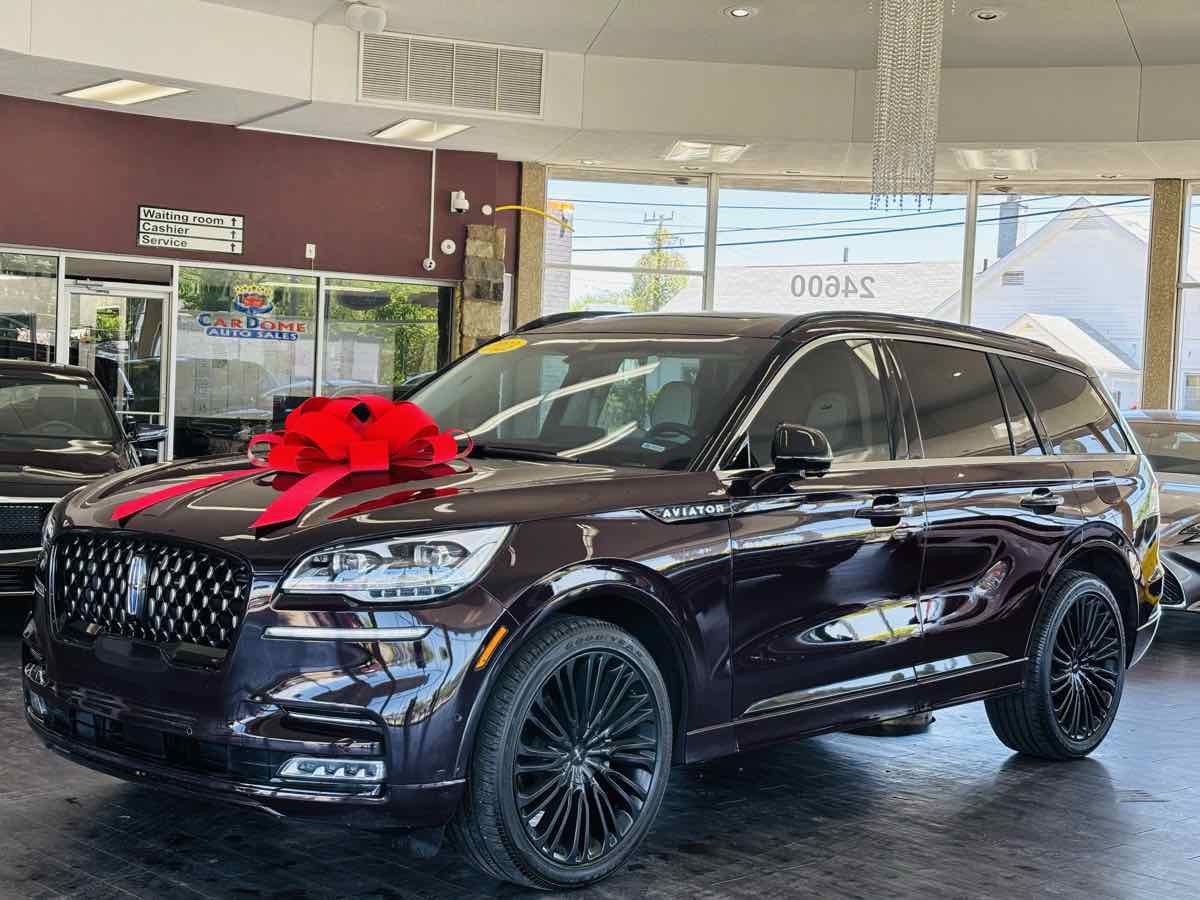 Used 2023 Lincoln Aviator Black Label w/ Dynamic Handling Package AWD/4WD image 18