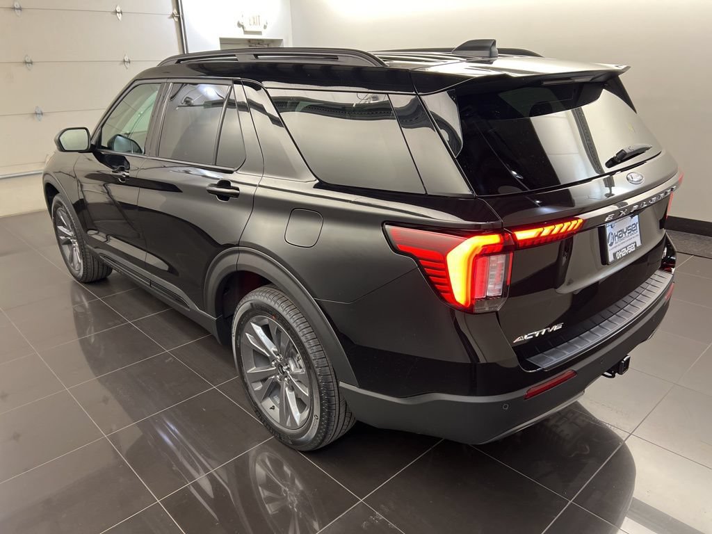 New 2026 Ford Explorer Active w/ Active Comfort Package AWD/4WD image 4