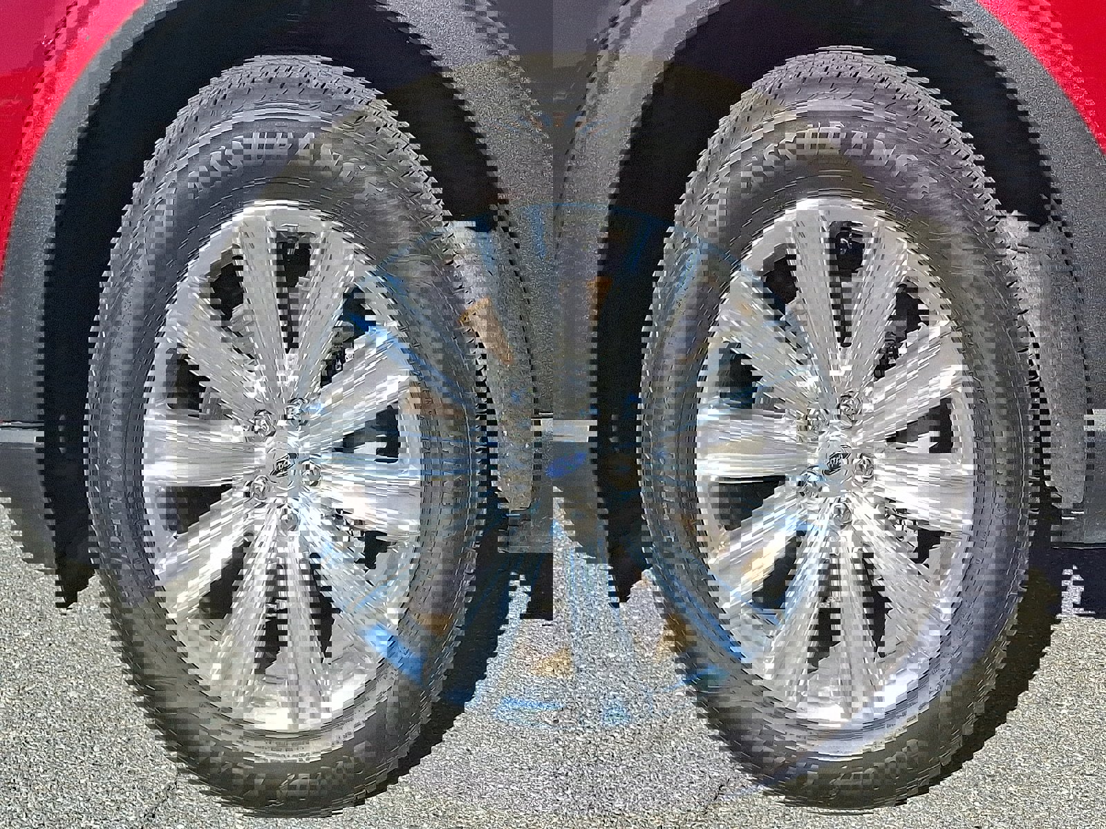 Used 2022 Ford Explorer Limited w/ Equipment Group 301A image 9