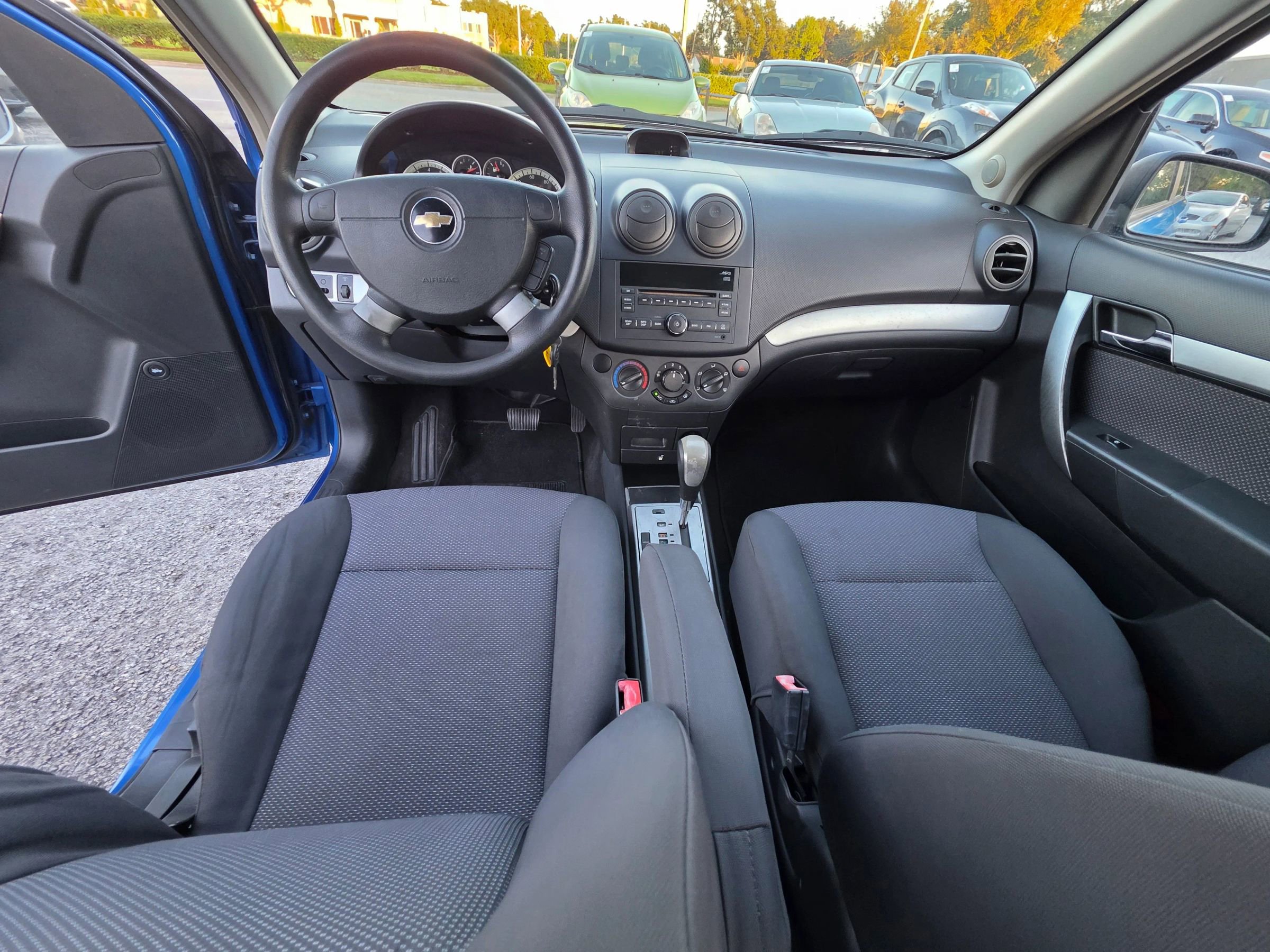 Used 2010 Chevrolet Aveo LT w/ Power and Convenience Package image 15