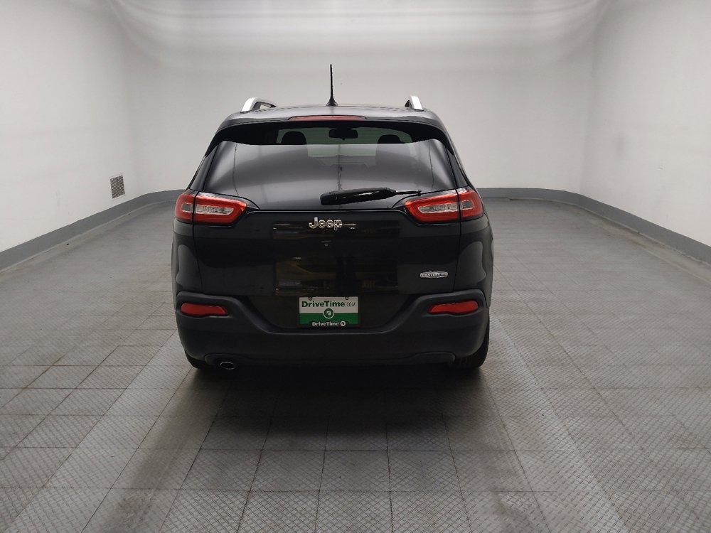 Used 2015 Jeep Cherokee Latitude FWD image 6