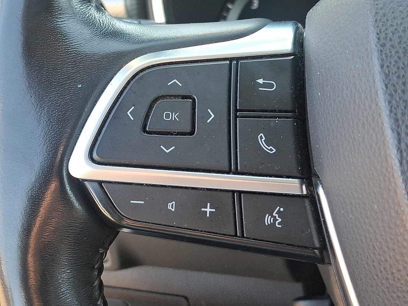 Certified 2021 Toyota Highlander Platinum image 21