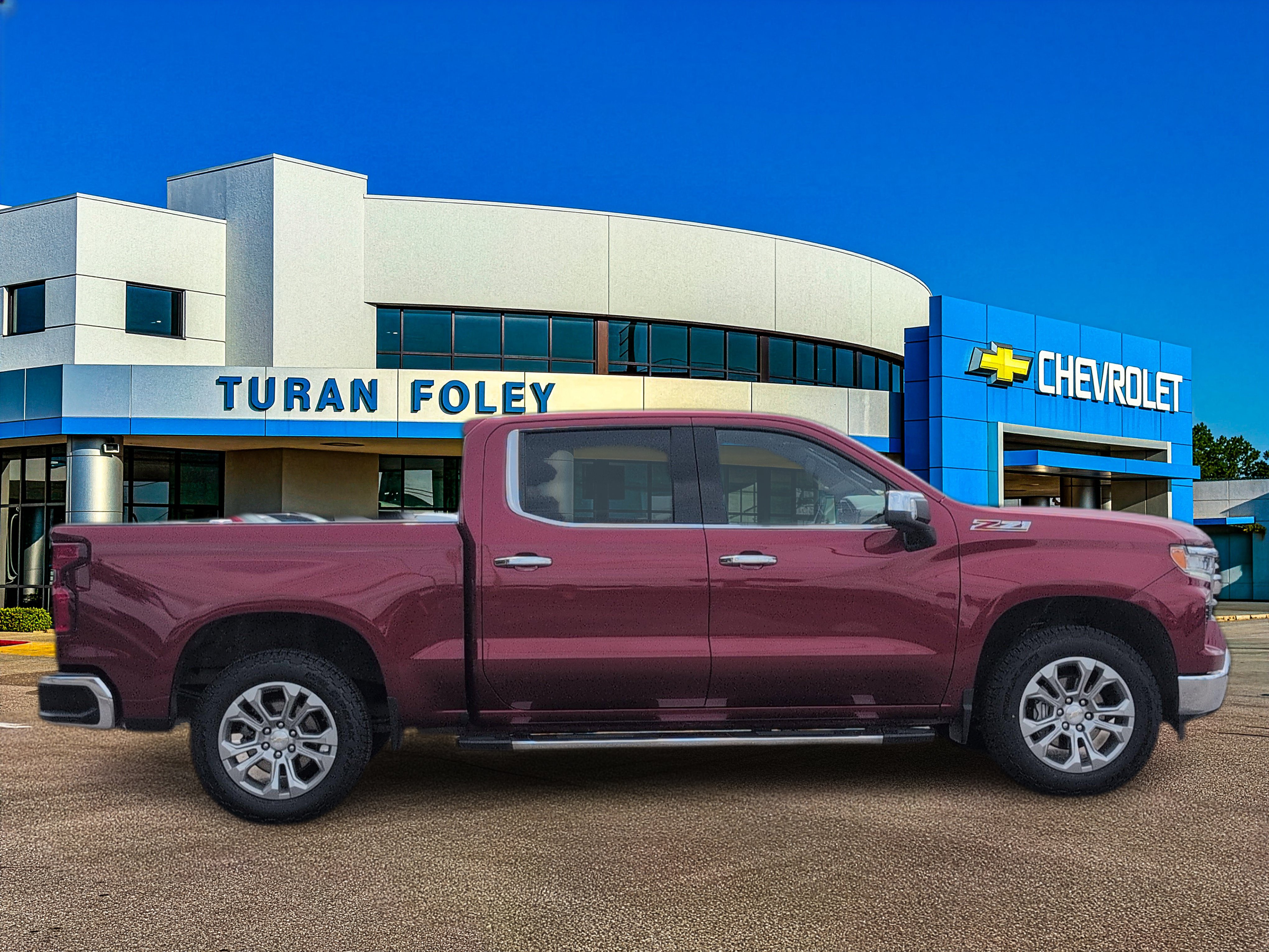Used 2024 Chevrolet Silverado 1500 LTZ w/ Z71 Off-Road Package AWD/4WD image 7