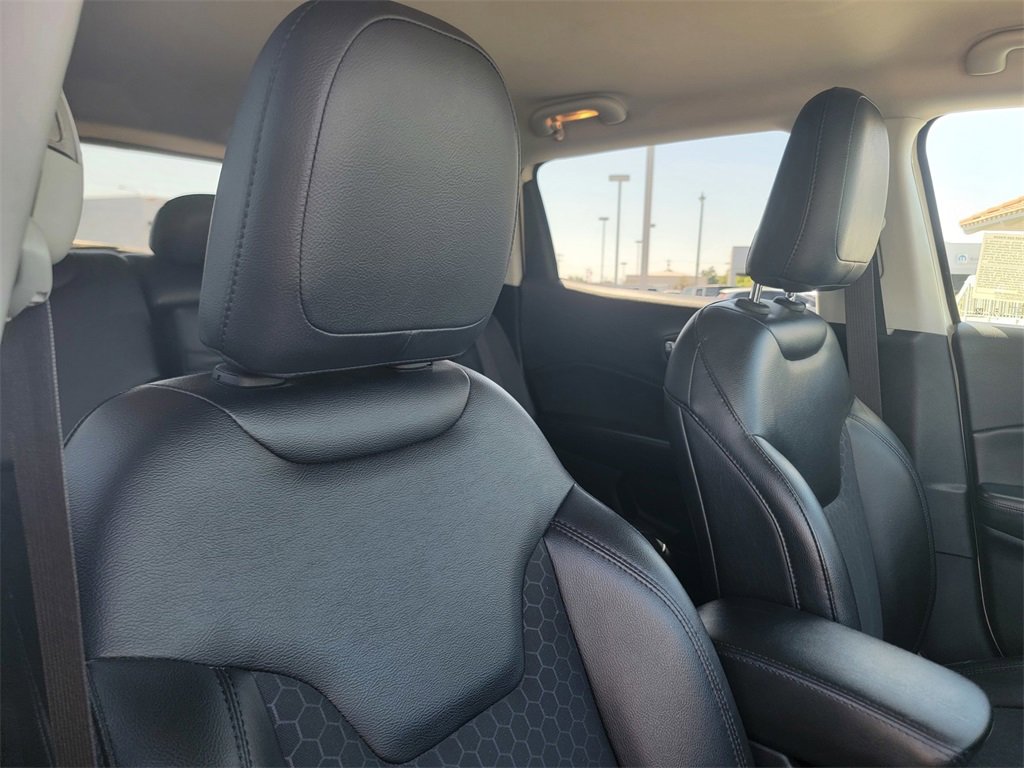 Used 2019 Jeep Compass Altitude image 17