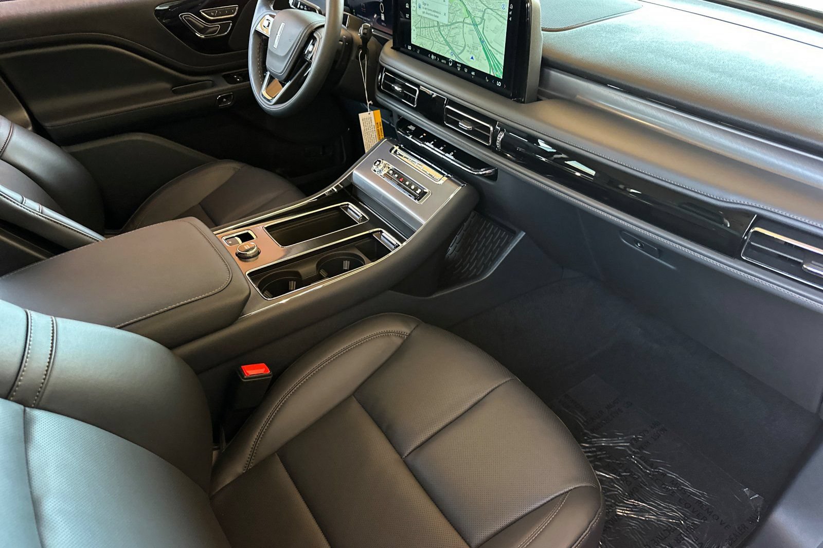 New 2026 Lincoln Aviator 2WD w/ Jet Appearance Package image 16