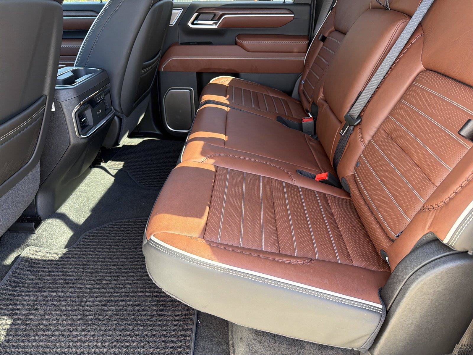 New 2026 GMC Sierra 3500 Denali Ultimate AWD/4WD image 19